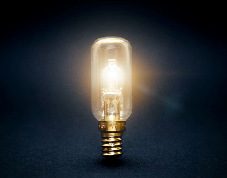 El Gobierno baja el IVA de la luz al 5%. Hace solo un par de semanas decían que era una “medida cosmética”