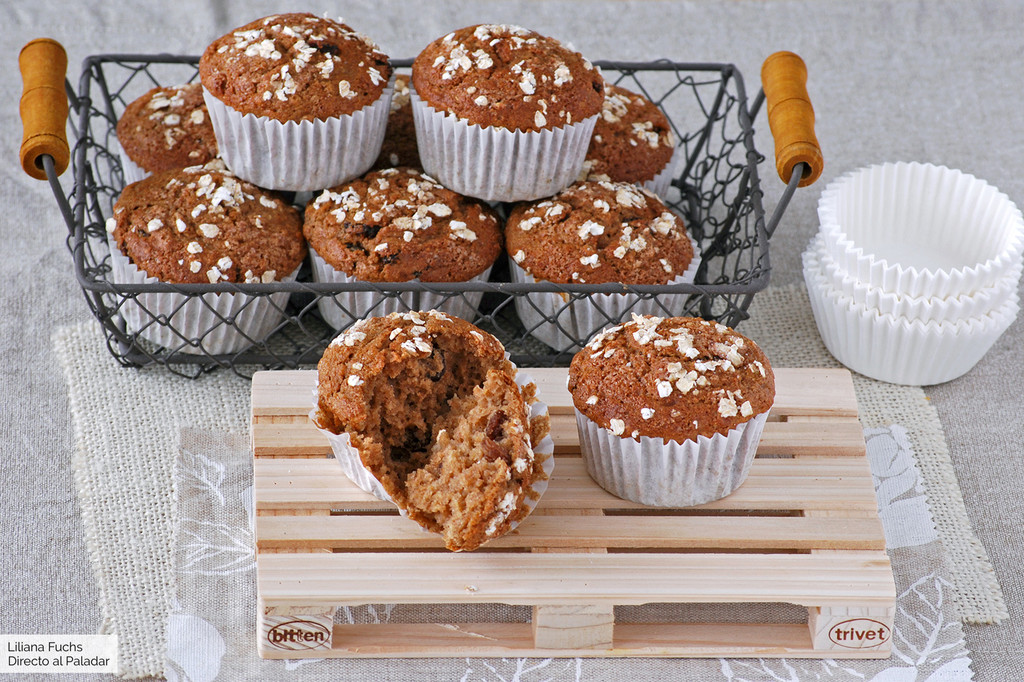 Muffins de puré de manzana y avena con leche de almendra: receta para un desayuno tierno