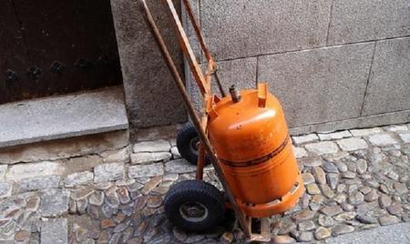 La bombona de butano vuelve a quedarse en 17,5 euros