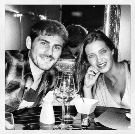 Íker Casillas y Sara Carbonero, de charleta con un cura: ¿boda a la vista?