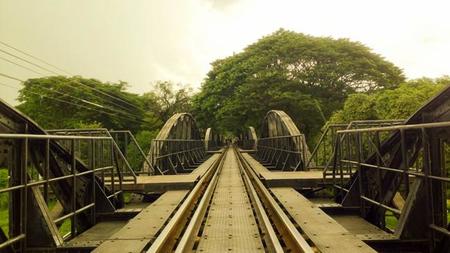 El verdadero puente sobre el río Kwai. Kanchanaburi, Tailandia (II)