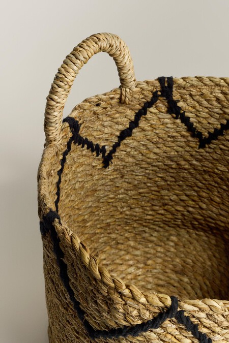 Cesta alta detalle 28 x 27 cm