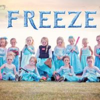 “Freeze”, el equipo de princesas Disney que juega al softball crea sensación en las redes