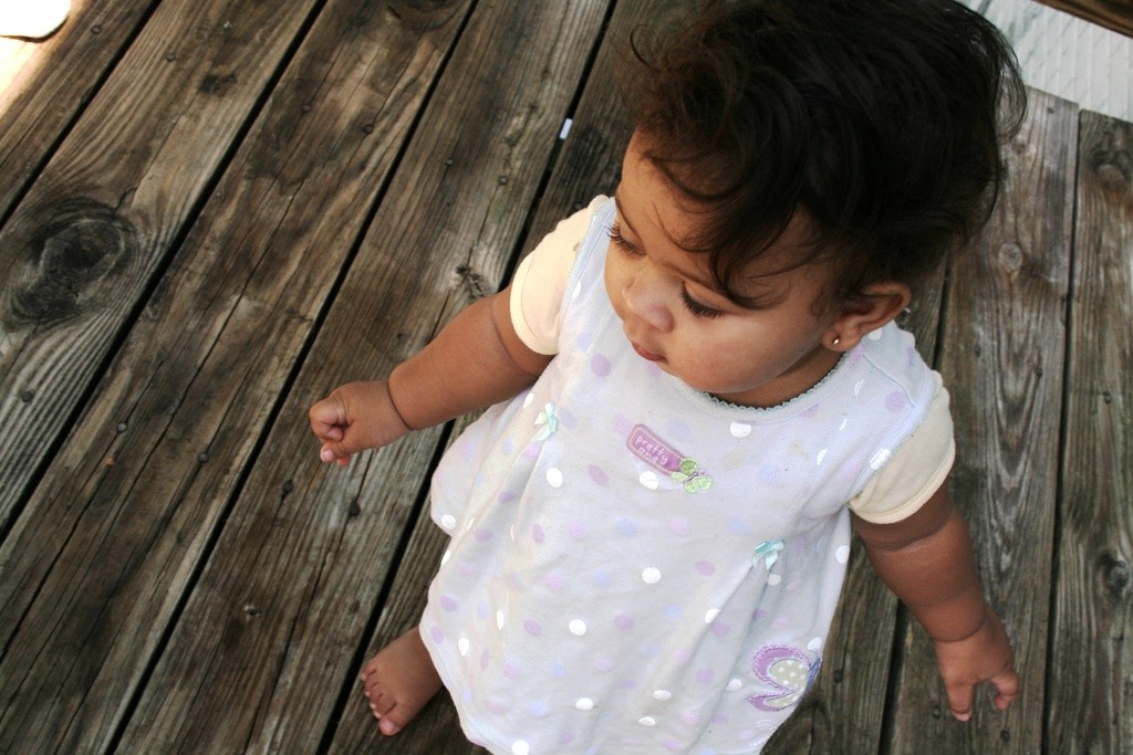 Mi bebé no gatea: ¿qué pasa si camina sin haber gateado?