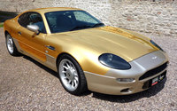 Aston Martin DB7 de oro y platino por Alchemist