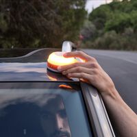 Acabo de comprar mi baliza V16 y quiero comprobar si funciona bien sin que alerte a la DGT: hay un tiempo límite para hacerlo 