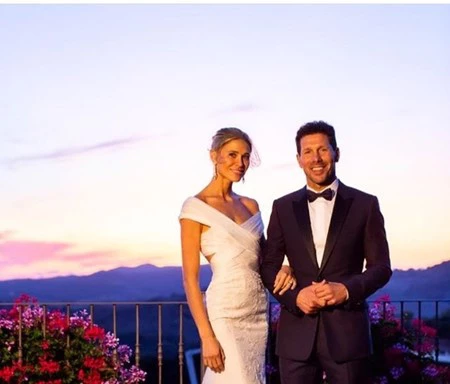 Carla Pereyra y Simeone se han dado el sí quiero y así es el vestido de la novia