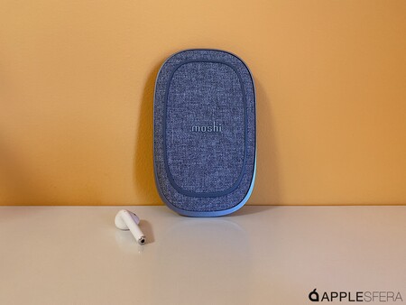 Porto Q de Moshi, el cargador inalámbrico con powerbank incluido con el que cargar nuestro iPhone en cualquier situación