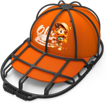 Lavadora y gorra