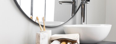 JYSK lanza una estantería ideal para aumentar el almacenaje en baños pequeños por 15 euros 