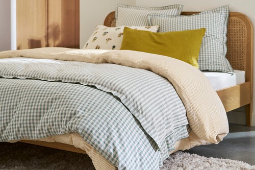 Ni Zara Home, ni El Corte Inglés: las cinco fundas nórdicas "estilo abuela" rebajadas más bonitas de este otoño 