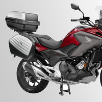 Maletas, top case y caballete por 8.200 euros para la Honda NC750X 2019