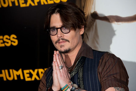 Johnny Depp es premiado por la CFDA como icono de moda. ¿En serio?
