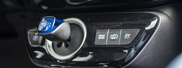 Las cinco zonas donde se acumula más suciedad en un coche de segunda mano que hay que revisar