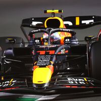 Sergio Pérez se estrena en la pole, Lewis Hamilton cae en Q1 y Mick Schumacher sufre un fuerte accidente