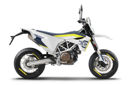 Husqvarna My17 701 Supermoto 90 Degree