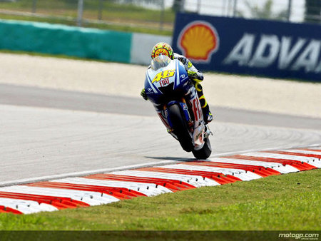Valentino Rossi lanzado a por la novena corona: pole y nuevo récord absoluto en Sepang
