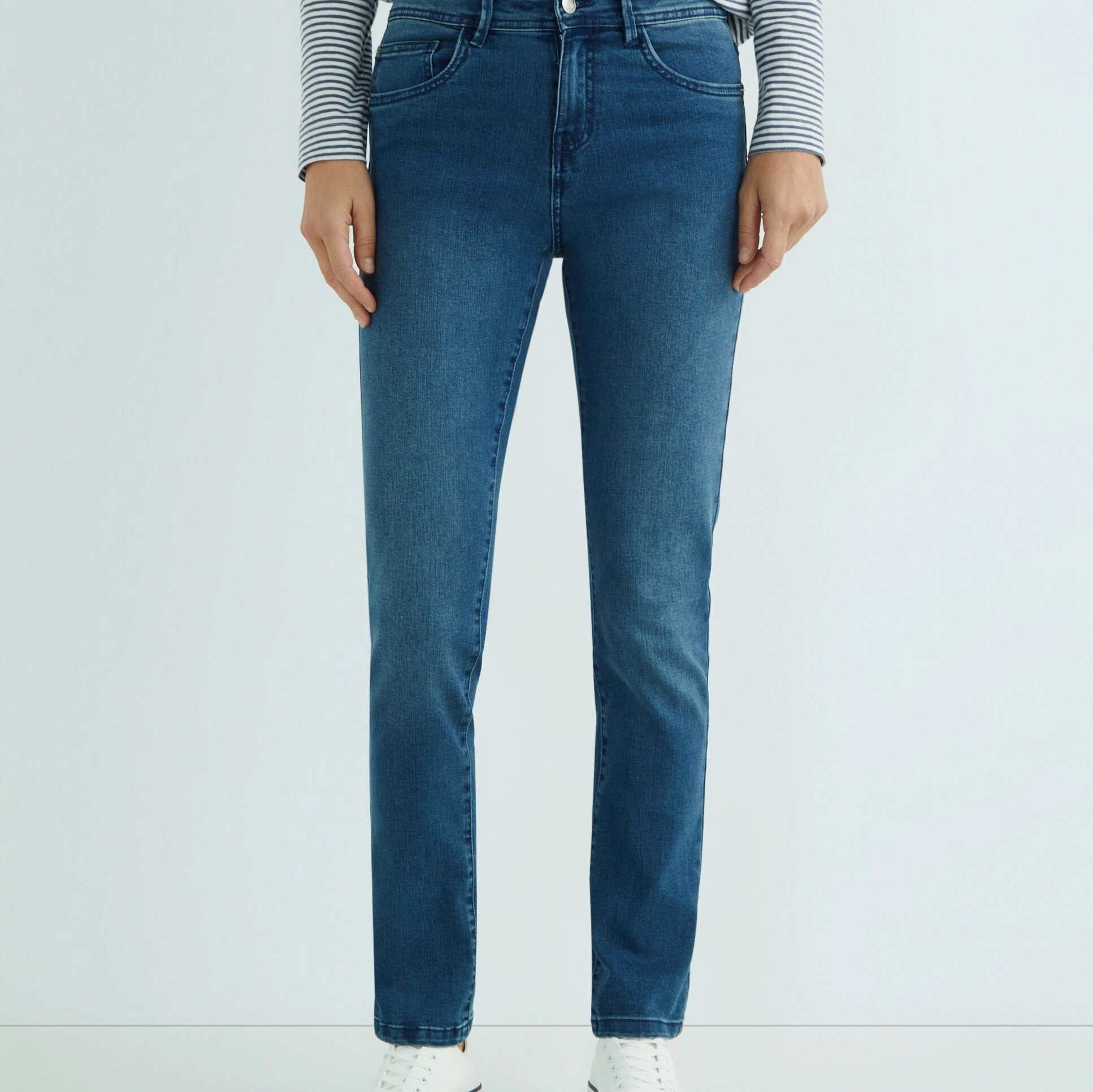 Pantalón de mujer denim recto
