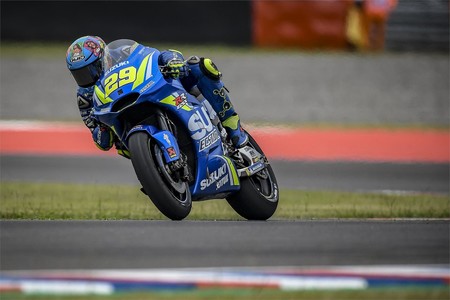 Andrea Iannone sorprende marcando el mejor tiempo en COTA por delante de Marc Márquez