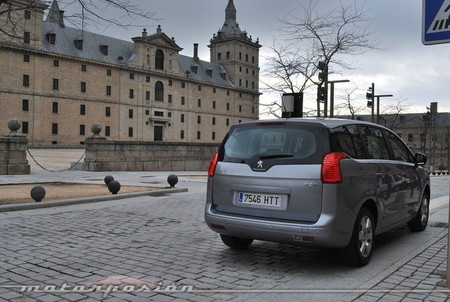Peugeot 5008 2014