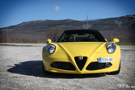 Alfa Romeo 4C Spider 11