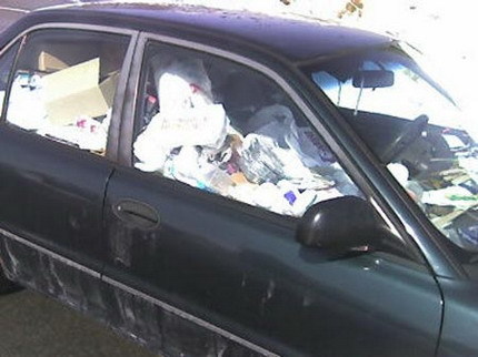 Interior coche sucio