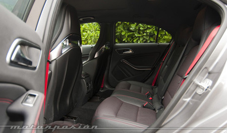 Mercedes-Benz A 45 AMG, prueba