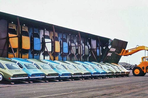 Vert-A-Pac, cuando pareció buena idea transportar coches como quien mete rebanadas de pan en una tostadora