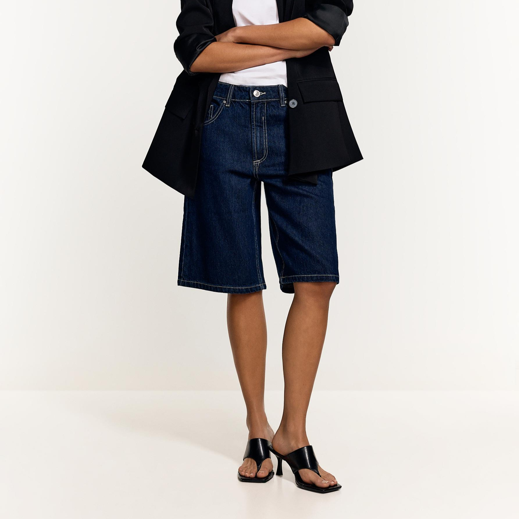 Bermuda denim