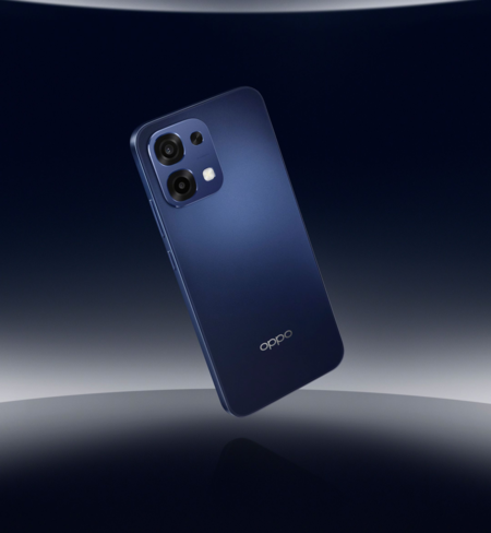 Smartphone OPPO A6 Pro na cor Azul Espacial