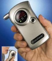 Alcohawk, un alcoholímetro portátil más profesional