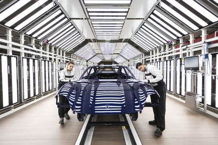 Porsche Taycan Zuffenhausen control calidad