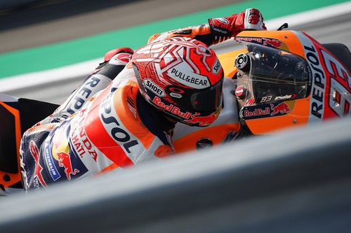 Marc Márquez se impone por dos milésimas a Dovizioso y Lorenzo en "Ducati's Land" con las Yamaha muy atrás