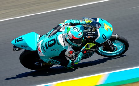 Dennis Foggia logra su primera pole position en Moto3 y Tatsuki Suzuki completa el doblete del Leopard