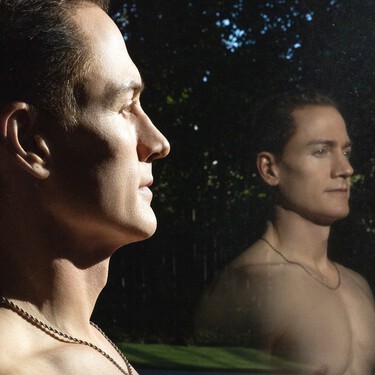 La nueva paradoja de los hombres de Silicon Valley: biohacking y millones para alargar una vida que se pierde por el camino