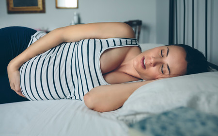 ¿Cuál es la mejor posición para dormir en el embarazo?