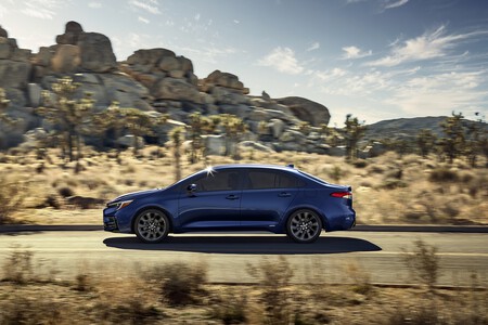 Auto híbrido vs gasolina