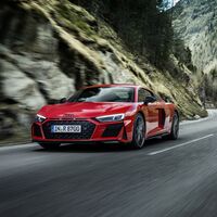 ¡Todo propulsión! El Audi R8 V10 Performance RWD viene con una dosis extra de picante con 570 CV sólo para las ruedas traseras