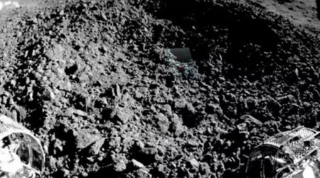 El material previamente no identificado en la Luna es de naturaleza rocosa