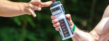 Esto es lo que debes beber si quieres mantenerte hidratado durante tus entrenamientos 