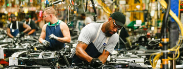 "No quieren trabajar aquí, Jim". Ford pagaba tan poco a sus empleados más jóvenes que tenían que trabajar en Amazon para llegar a fin de mes
