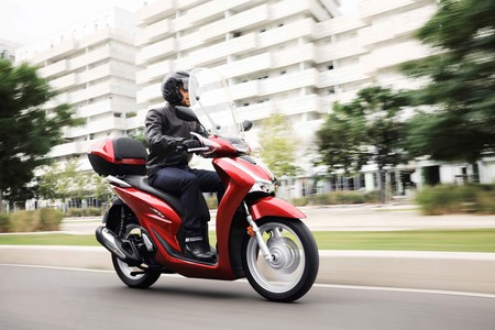 Las matriculaciones de motos caen un 44,2% en el mes de mayo pese al efecto positivo por la desescalada