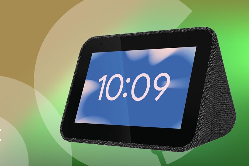 Chollazo en los 8 Días de Oro de El Corte Inglés: Lenovo Smart Clock con  Google Assistant y un 58% de descuento