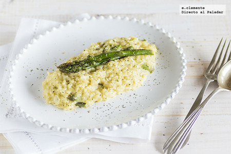 Risotto de espárragos y queso de cabra. Receta