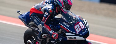 Izan Guevara aprovecha una dramática avería de Álex Escrig en la penúltima vuelta para meter más presión en Moto2 