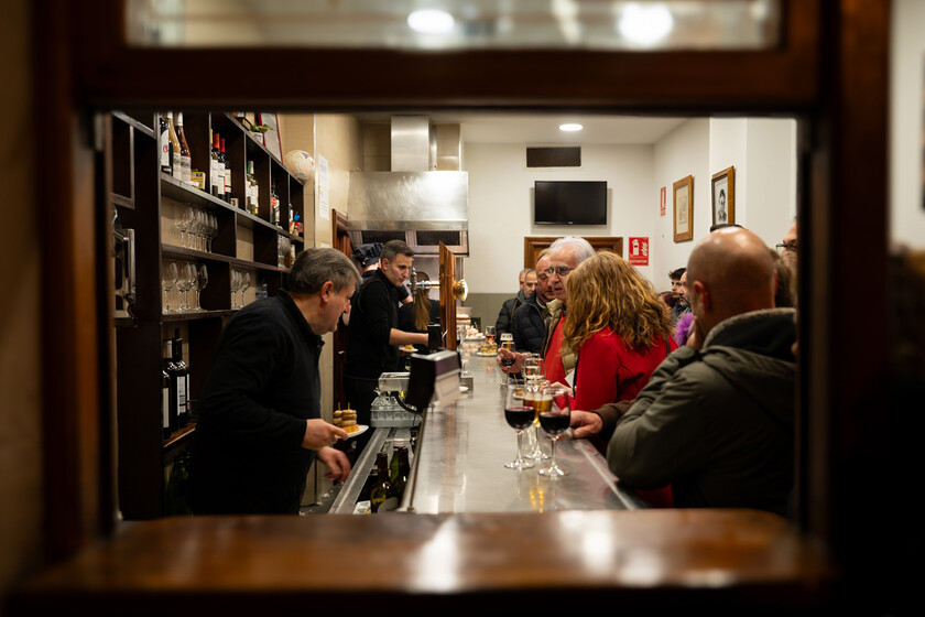 La crisis del bar de toda la vida: la generación Z está priorizando un ocio de "experiencias" basado en el boca a boca