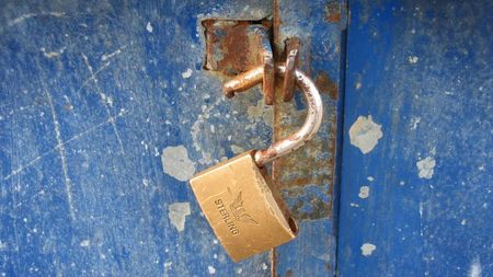 Diez consejos para mantener la seguridad de las empresas en verano