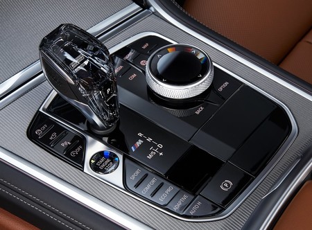 Bmw 8 Series Coupe 2019 1600 2c