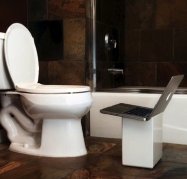 iPoop para utilizar el portátil en el baño