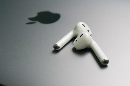 AirPods
